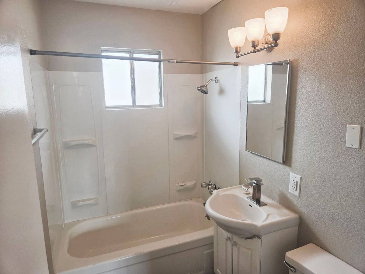 Apartment for rent at 110 N 15th St, Las Vegas, NV 89101