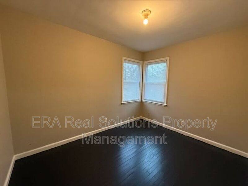 Apartment for rent at 68 N Waverly St, Columbus, OH 43213