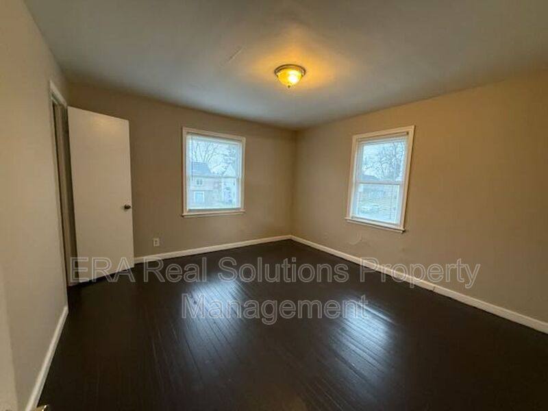 Apartment for rent at 68 N Waverly St, Columbus, OH 43213