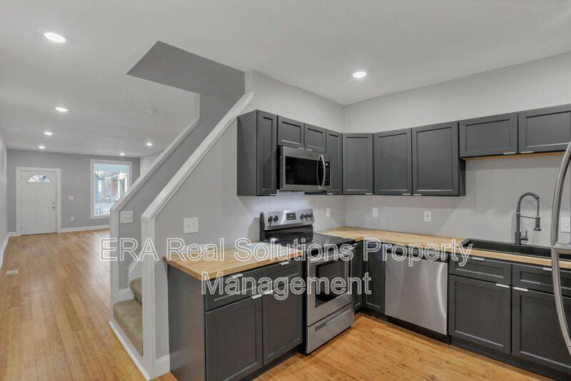 Apartment for rent at 741 E Mound St, Columbus, OH 43205
