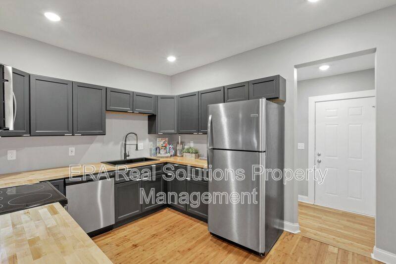 Apartment for rent at 741 E Mound St, Columbus, OH 43205