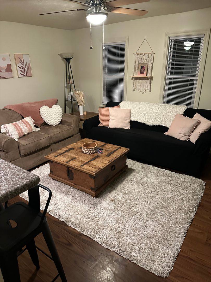 Apartment for rent at 1927 Fox Way, Pittsburgh, PA 15203