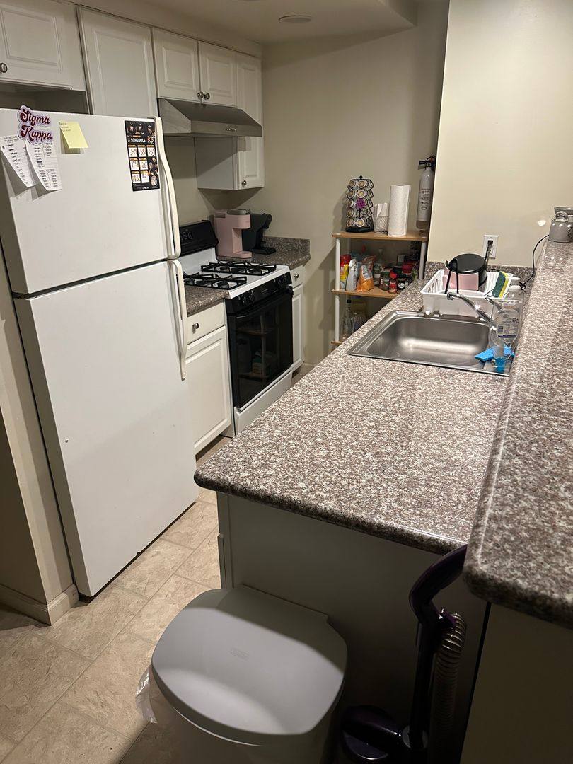 Apartment for rent at 1927 Fox Way, Pittsburgh, PA 15203