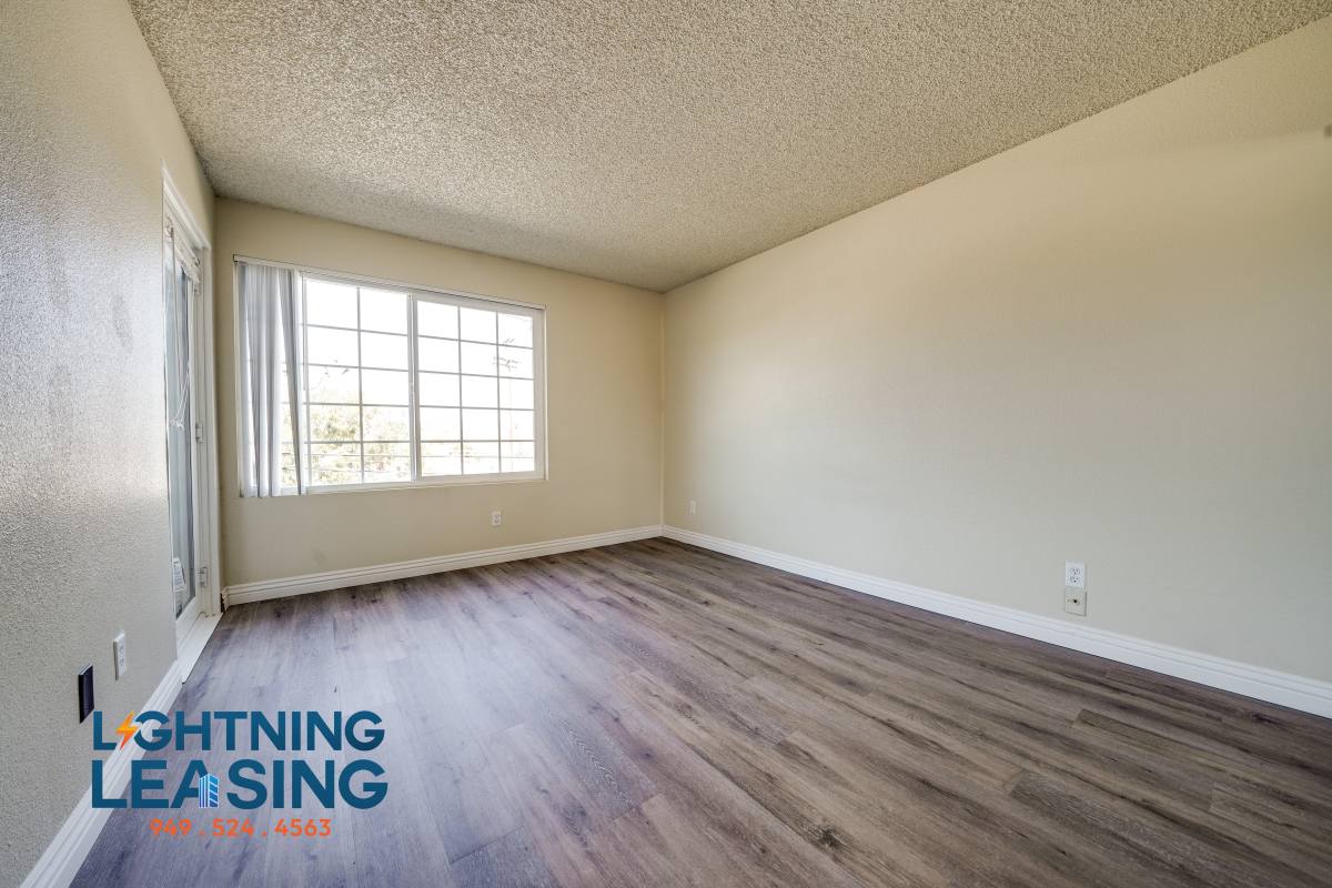 Apartment for rent at 2850 1 2 Riverside Dr #205D, Los Angeles, CA 90039