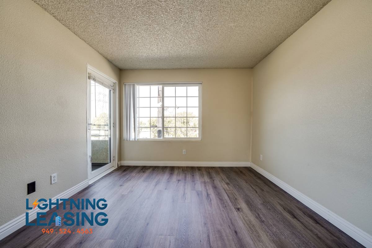 Apartment for rent at 2850 1 2 Riverside Dr #205D, Los Angeles, CA 90039