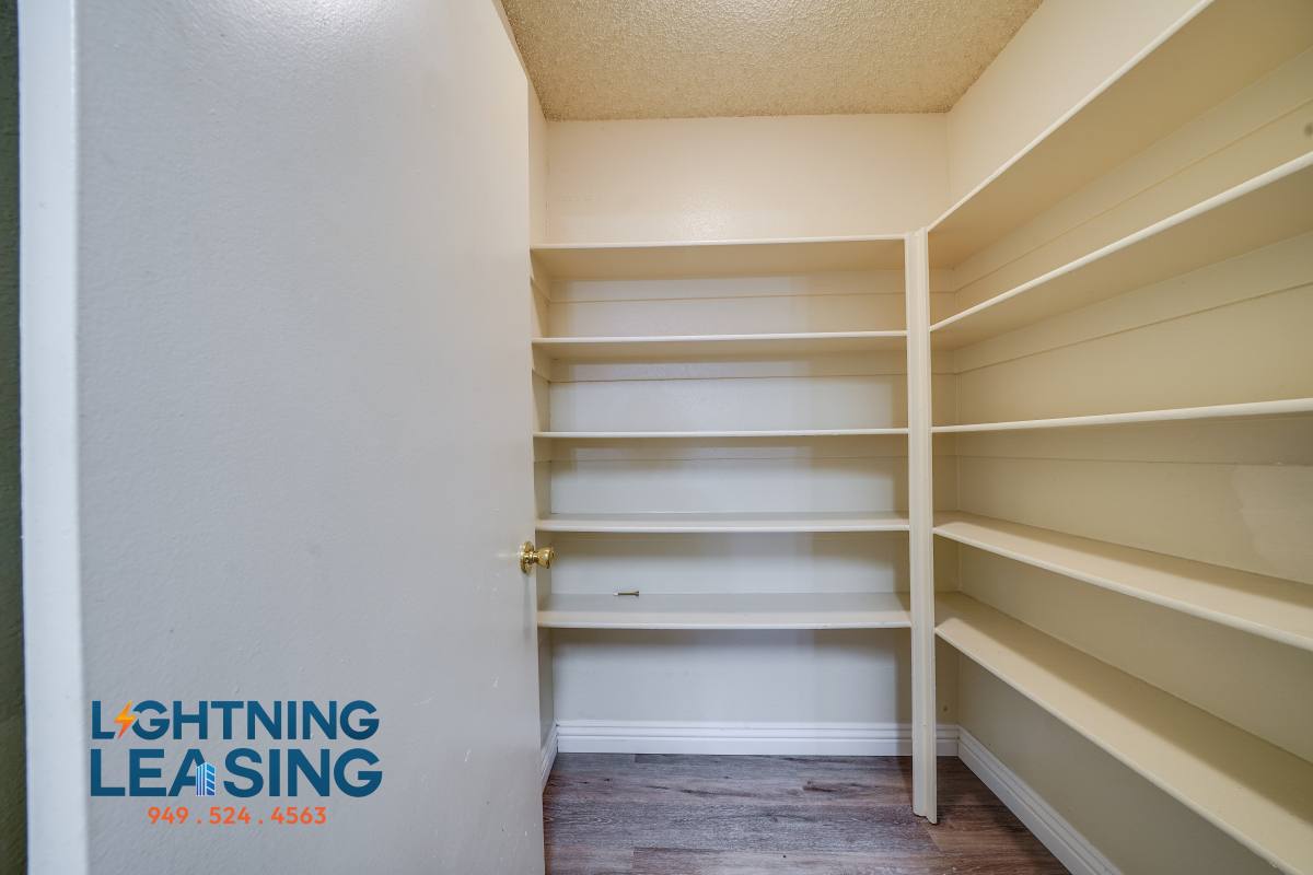 Apartment for rent at 2850 1 2 Riverside Dr #205D, Los Angeles, CA 90039