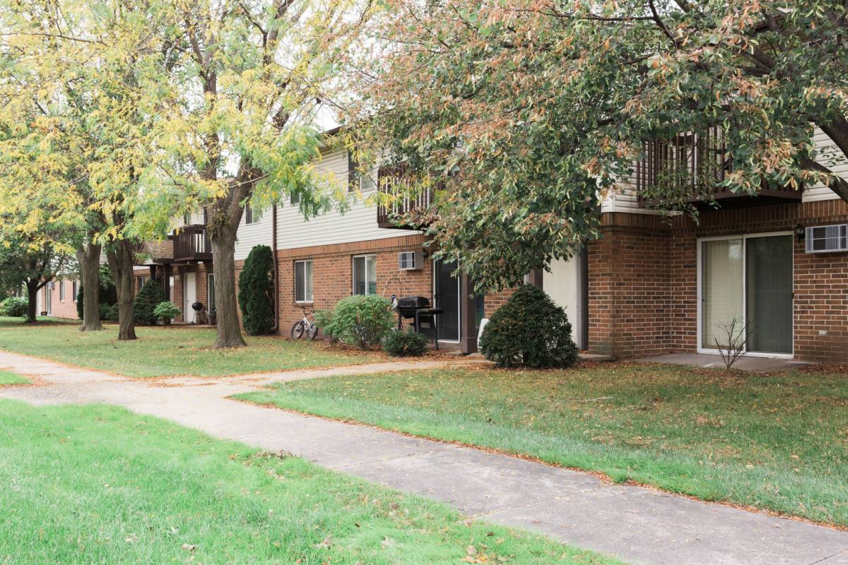 Apartment for rent at 1535, 1541 & 1547 Barberry Dr, Janesville, WI 53545