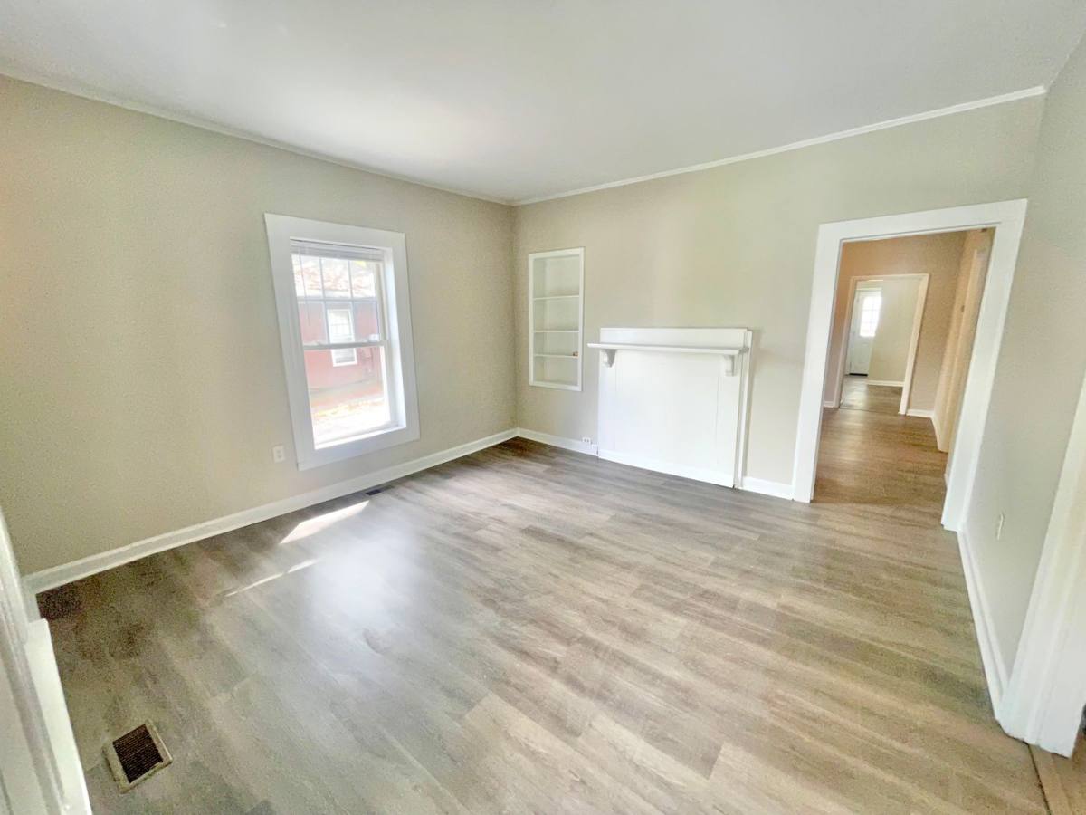 Apartment for rent at 1004 Highland Ave, Greensboro, NC 27403