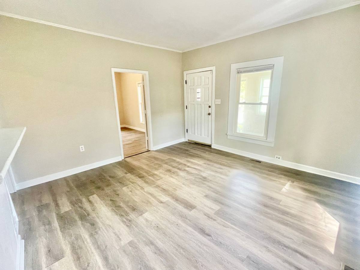 Apartment for rent at 1004 Highland Ave, Greensboro, NC 27403