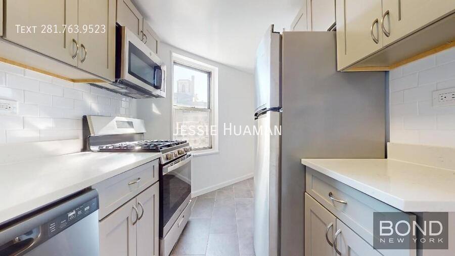 Apartment for rent at 33 Greenwich Ave #15, New York, NY 10014