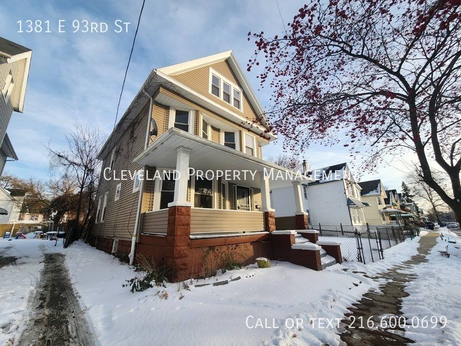 House for rent at 1381 E 93rd St, Cleveland, OH 44106