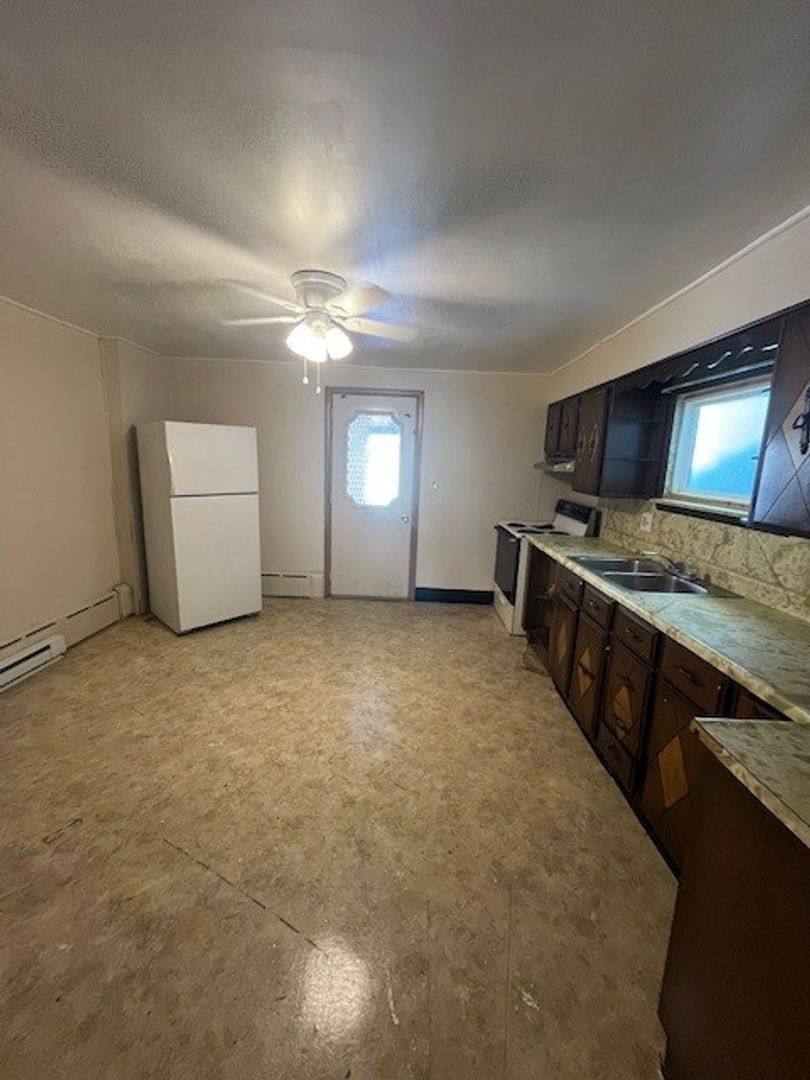 Apartment for rent at 20 Wiggan St, New Philadelphia, PA 17959