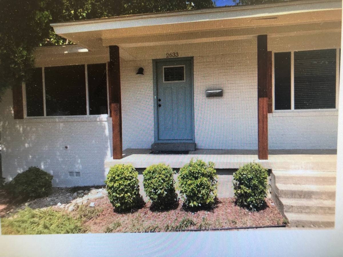 Apartment for rent at 2633-2635 Forest Park Blvd, Fort Worth, TX 76110