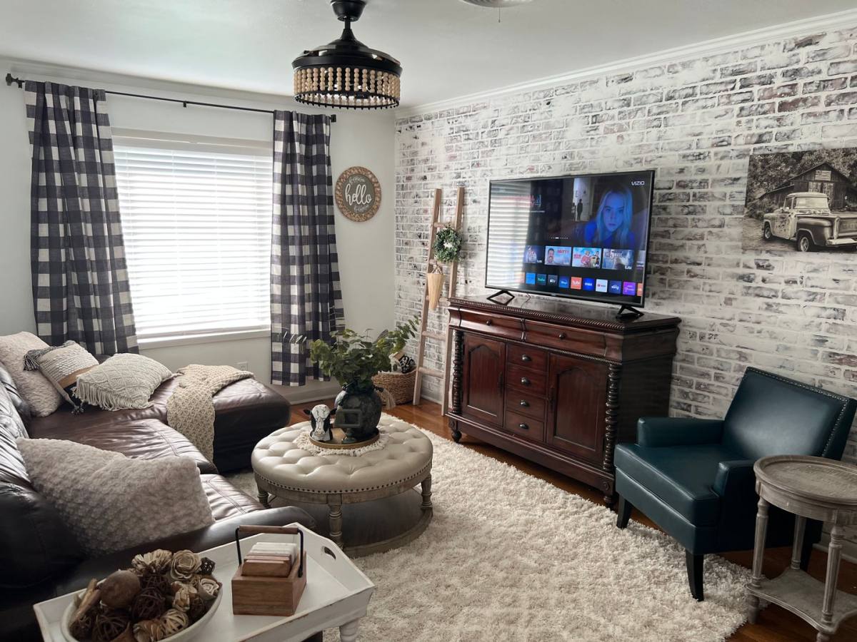 Apartment for rent at 2633-2635 Forest Park Blvd, Fort Worth, TX 76110
