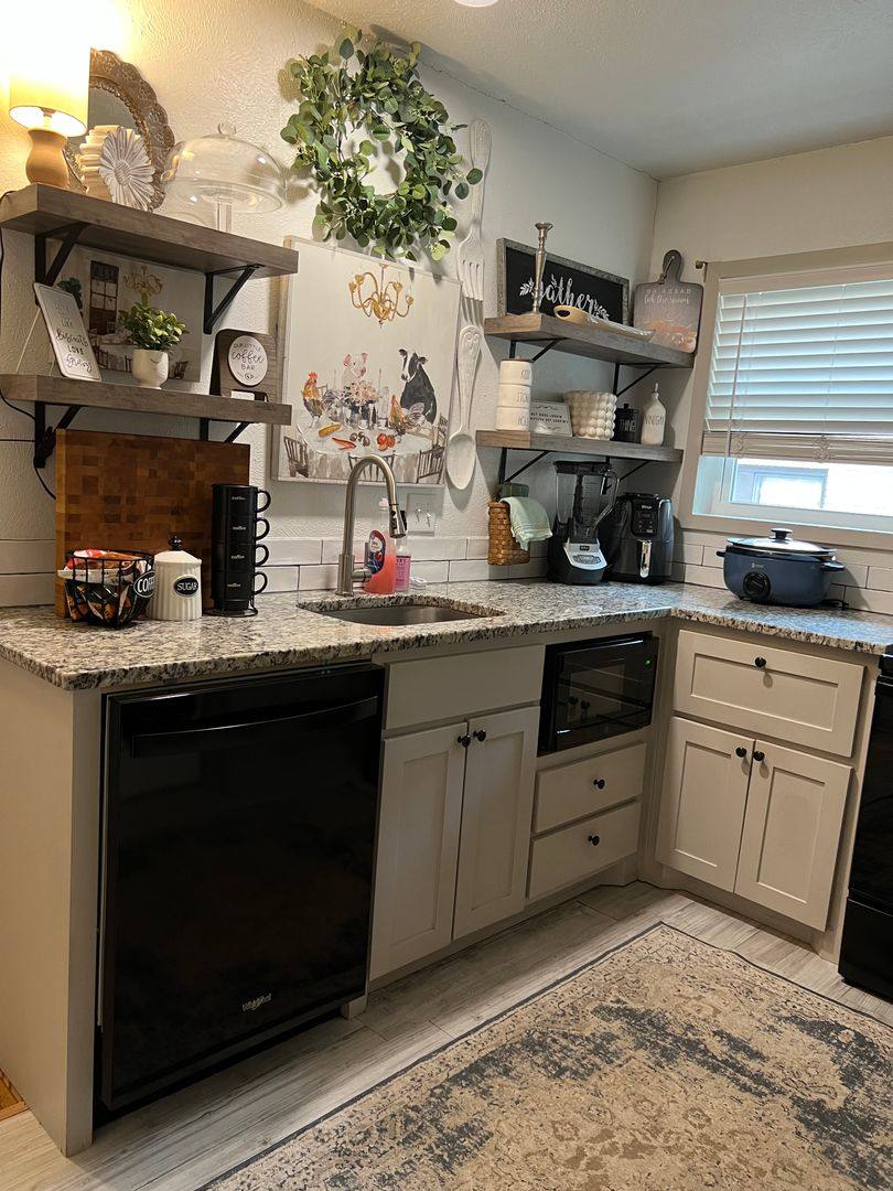 Apartment for rent at 2633-2635 Forest Park Blvd, Fort Worth, TX 76110