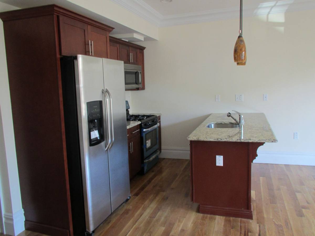 Apartment for rent at 77-46th St, Weehawken, NJ 07086