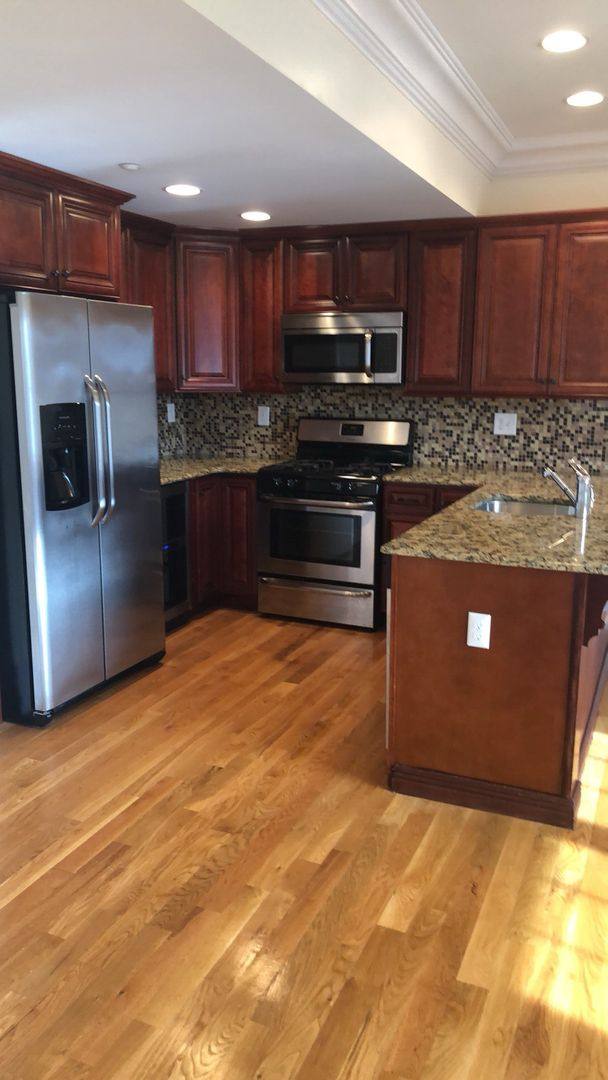 Apartment for rent at 77-46th St, Weehawken, NJ 07086