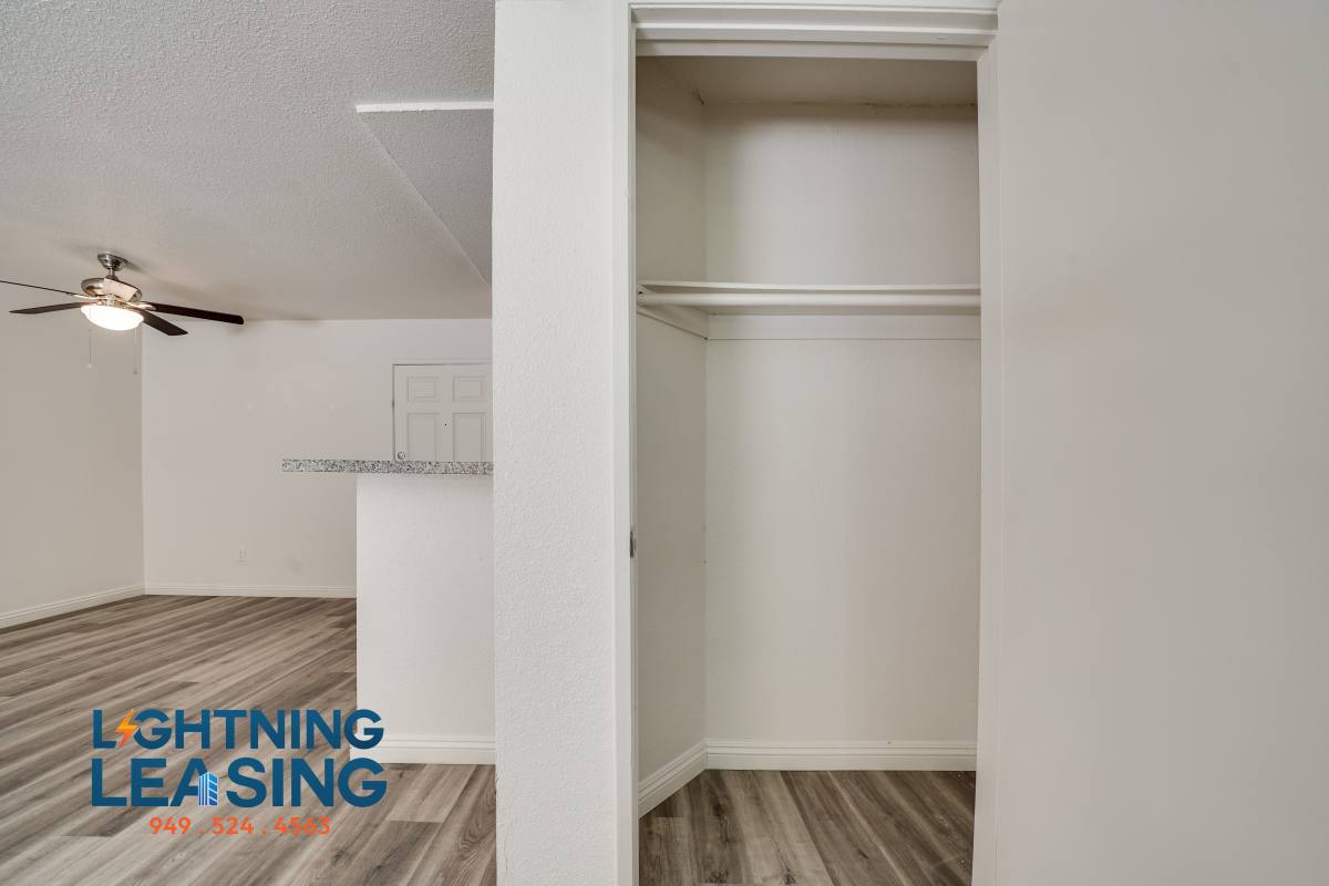 Apartment for rent at 2850 1 2 Riverside Dr #408D, Los Angeles, CA 90039