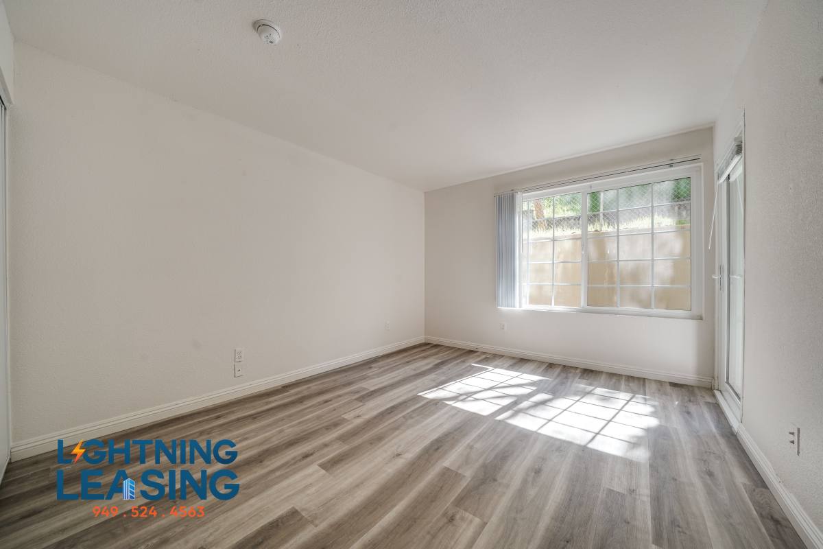 Apartment for rent at 2850 1 2 Riverside Dr #408D, Los Angeles, CA 90039