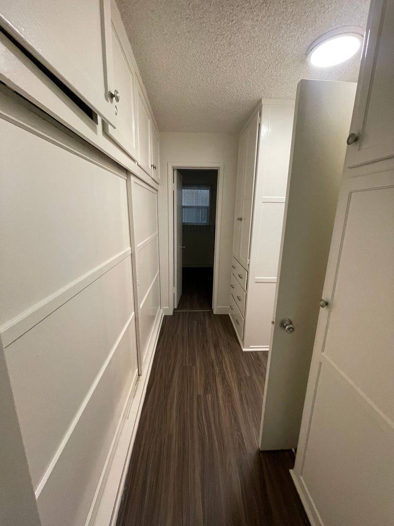 Apartment for rent at 1120 Chestnut Ave, Long Beach, CA 90813