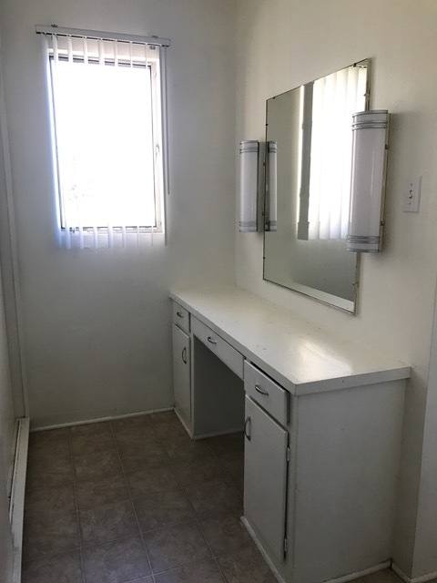 Apartment for rent at 2066 Cedar Ave, Long Beach, CA 90806