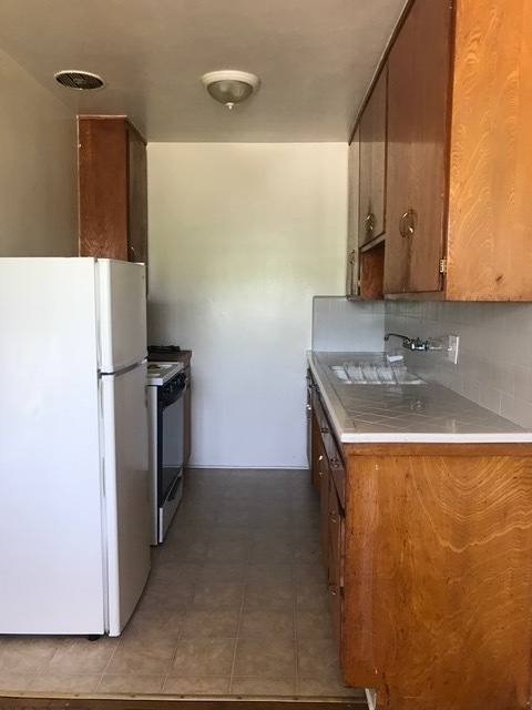 Apartment for rent at 2066 Cedar Ave, Long Beach, CA 90806