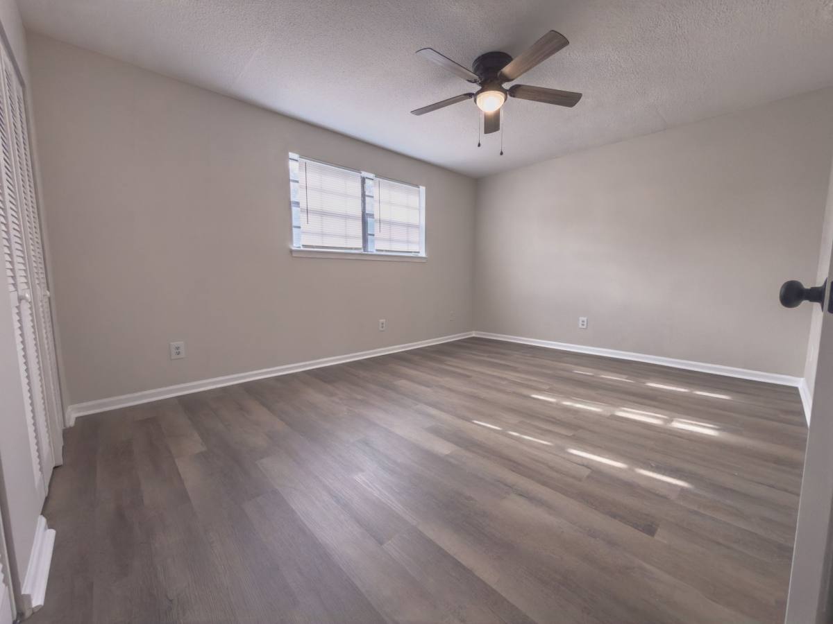 Apartment for rent at 6601 Dorchester Rd, North Charleston, SC 29418