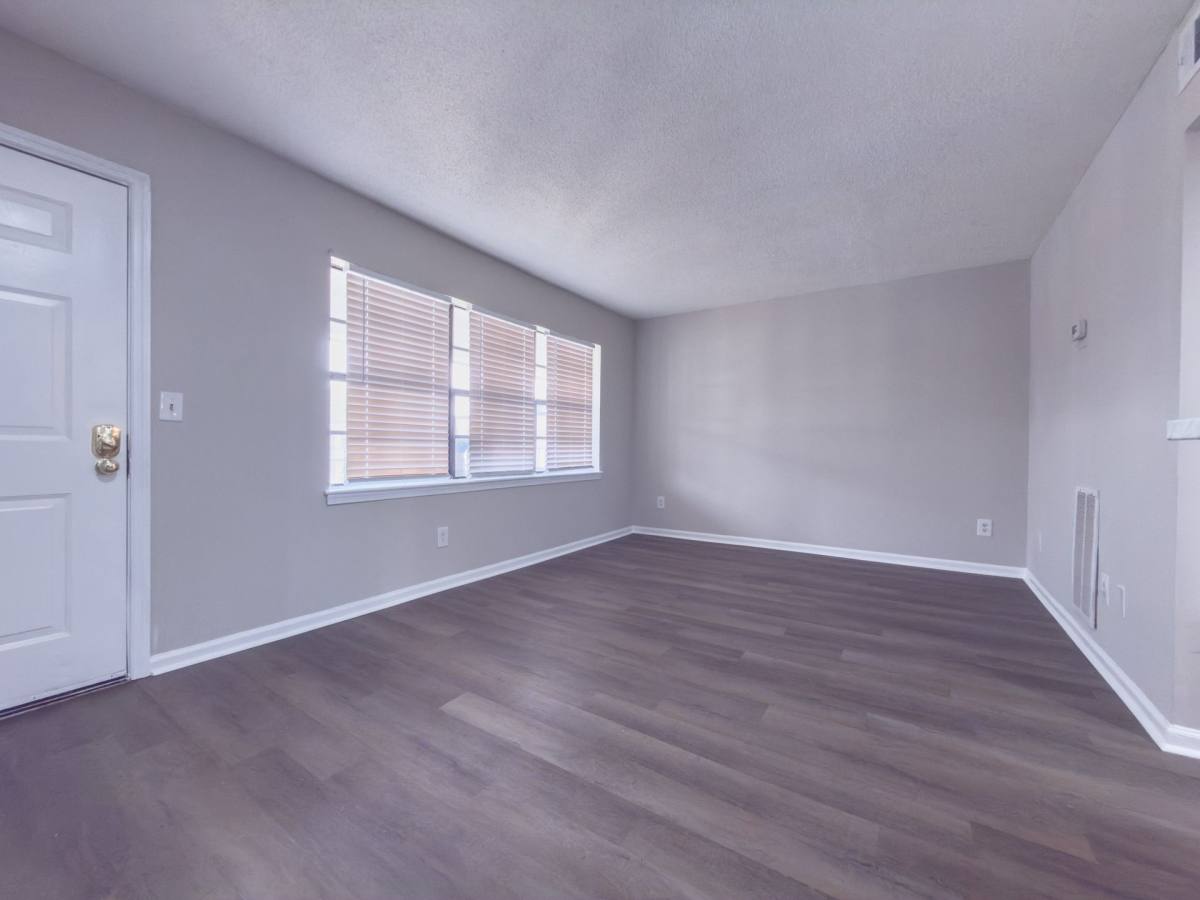 Apartment for rent at 6601 Dorchester Rd, North Charleston, SC 29418