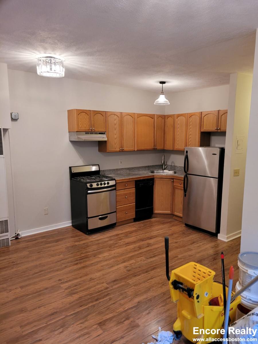 Apartment for rent at 145 Endicott St #C, Boston, MA 02113