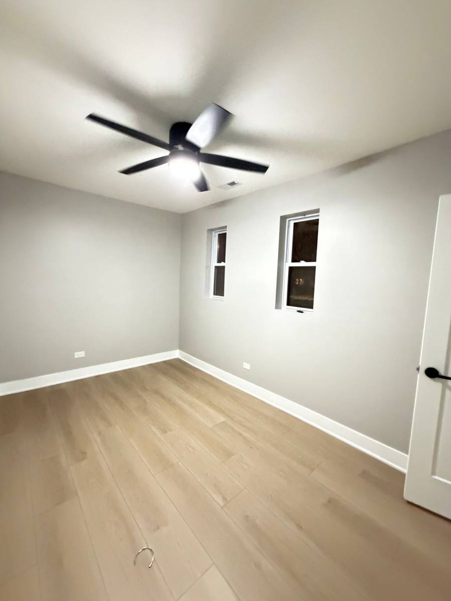 Apartment for rent at 6350 S St Lawrence Ave, Chicago, IL 60637