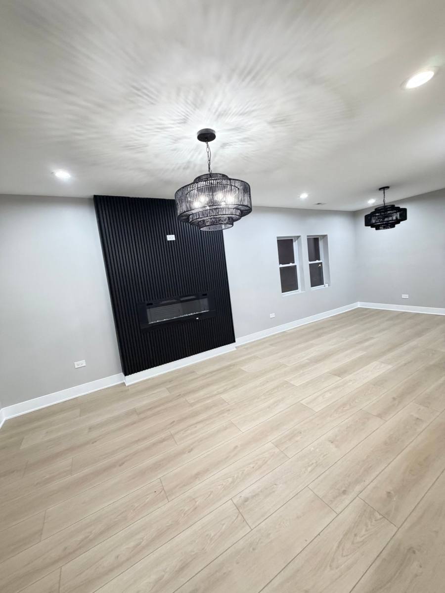 Apartment for rent at 6350 S St Lawrence Ave, Chicago, IL 60637