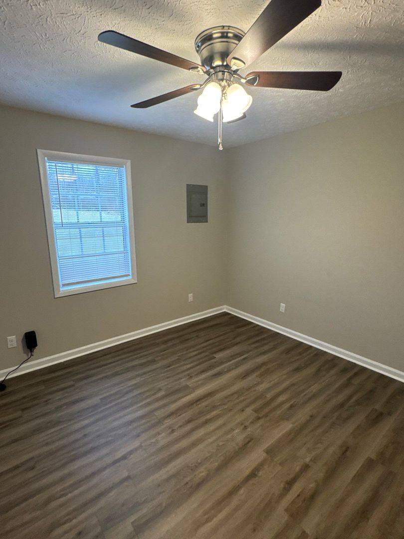 Apartment for rent at 222 Chapman Rd, Jamestown, TN 38556