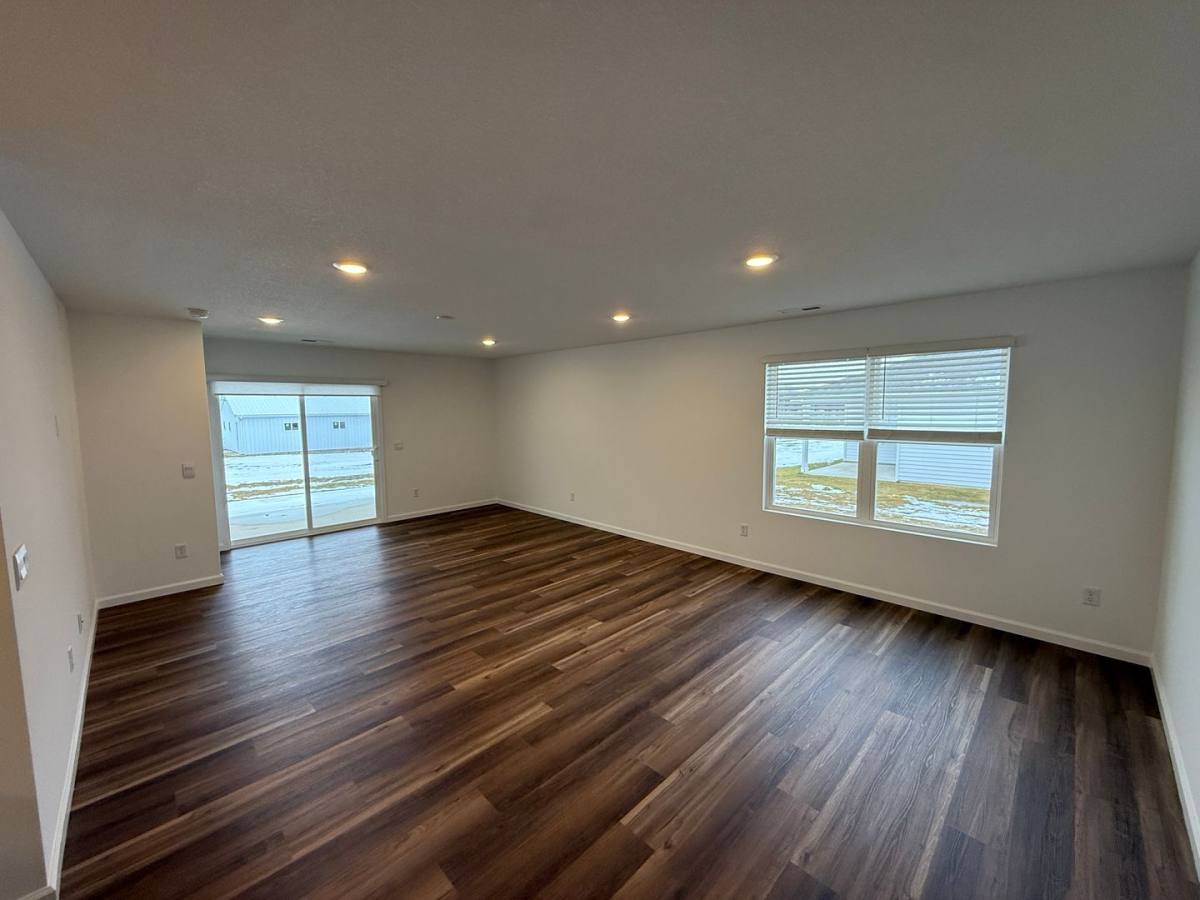 3782 Thunderhawk Pass, Fort Wayne, IN 46818 - Apartment for Rent - Image 2
