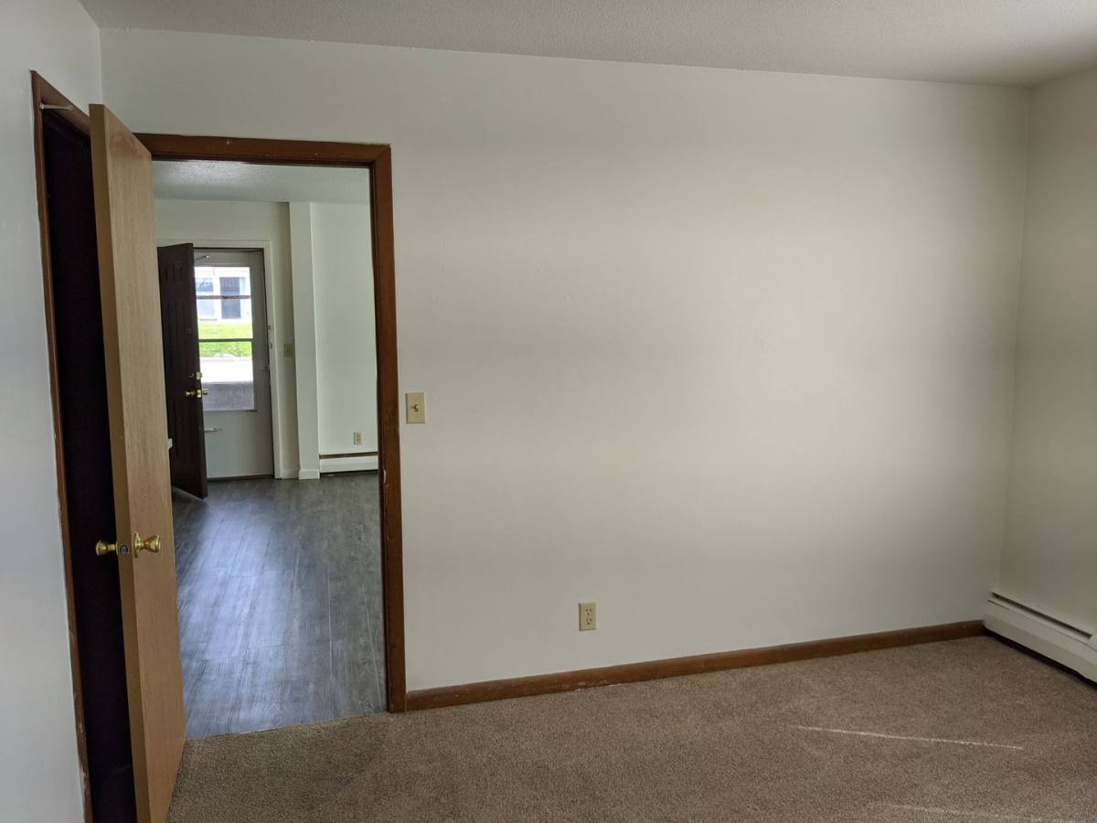 Apartment for rent at 2718 Wayne Ave, Iowa City, IA 52240