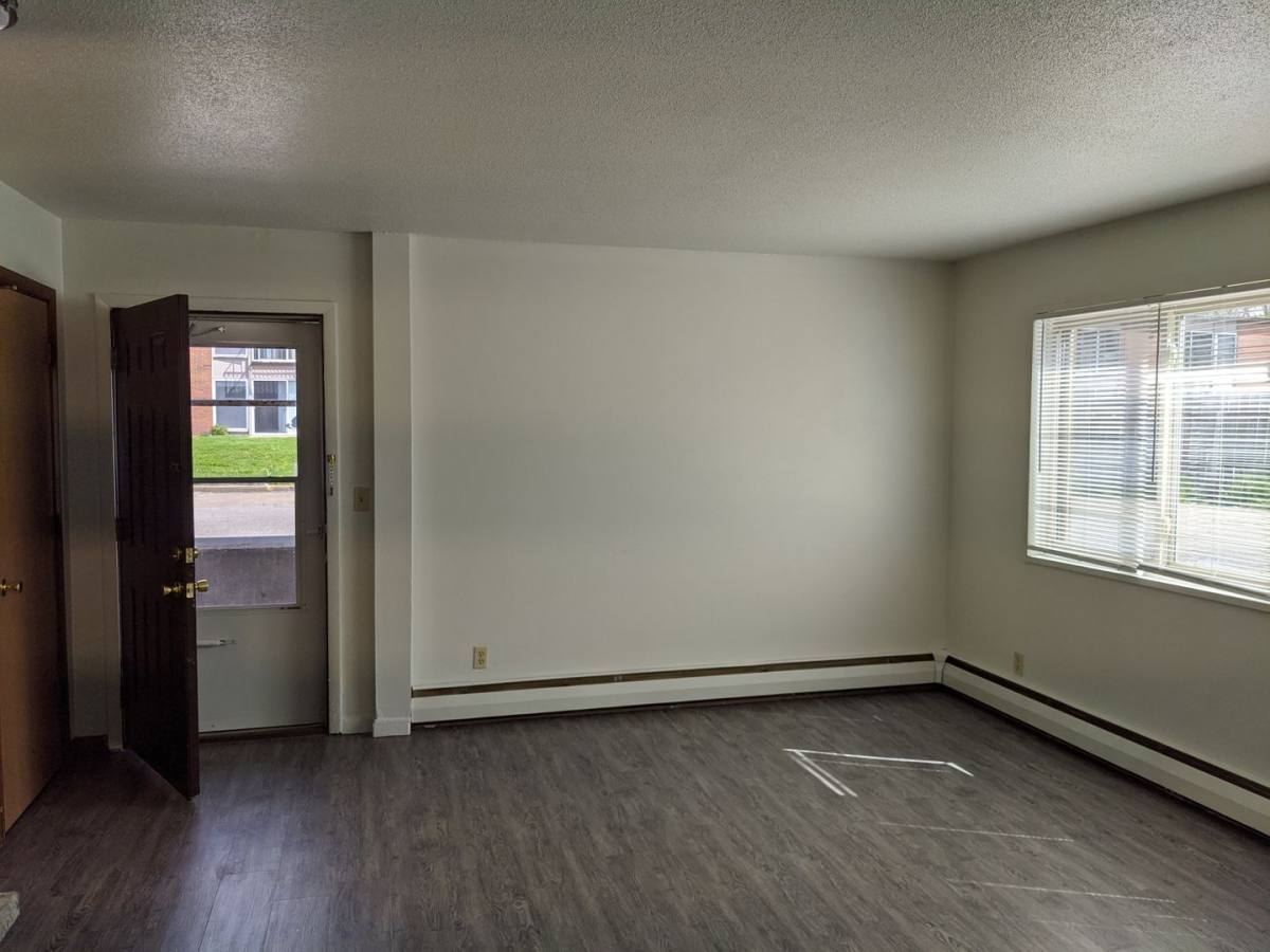 Apartment for rent at 2718 Wayne Ave, Iowa City, IA 52240