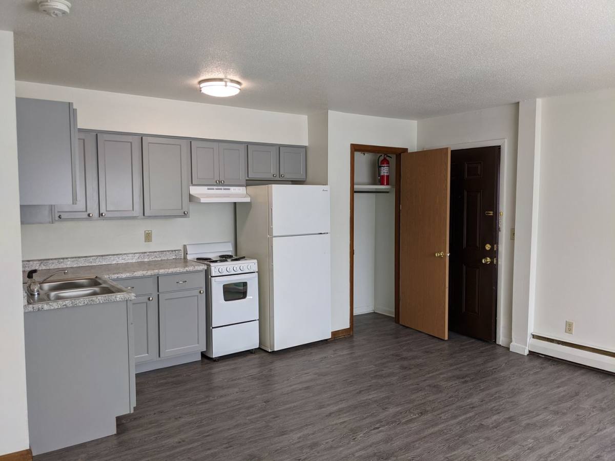 Apartment for rent at 2718 Wayne Ave, Iowa City, IA 52240