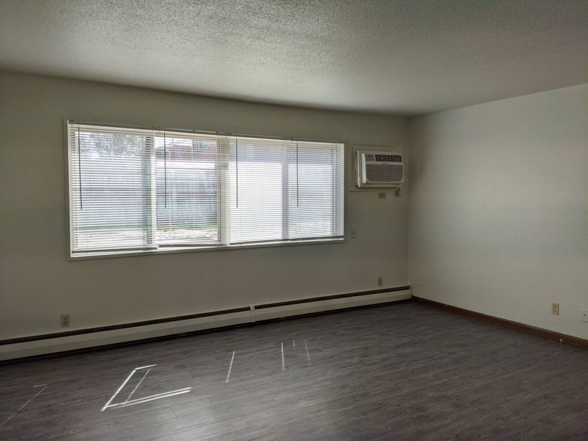 Apartment for rent at 2718 Wayne Ave, Iowa City, IA 52240