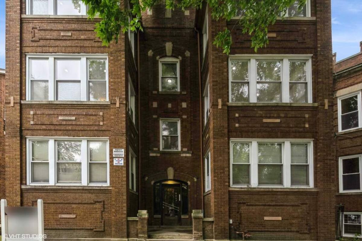 Apartment for rent at 5027 W Washington, Chicago, IL 60644