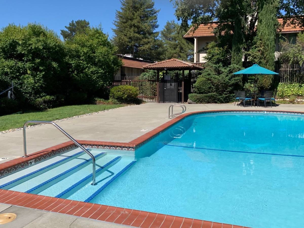Apartment for rent at 1217 Montego, Walnut Creek, CA 94598