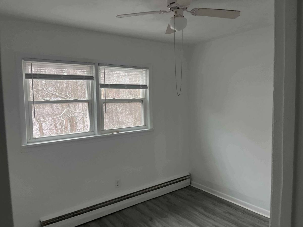 Apartment for rent at 100 Navaho Court, Radcliff, KY 40160