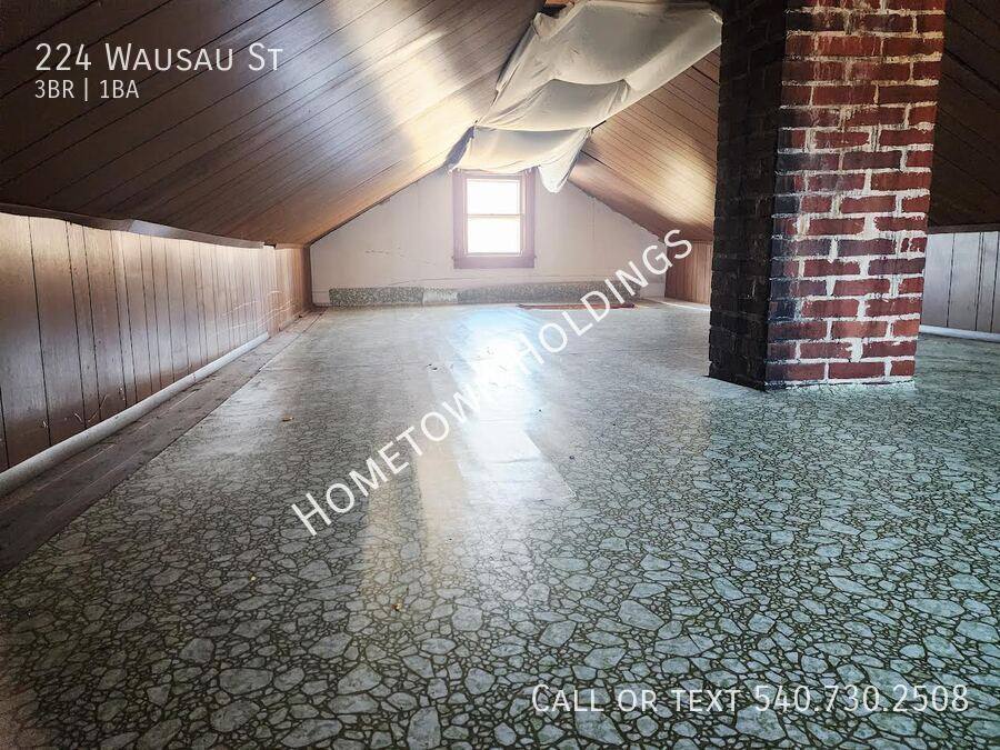 House for rent at 224 Wausau St, Tazewell, VA 24651