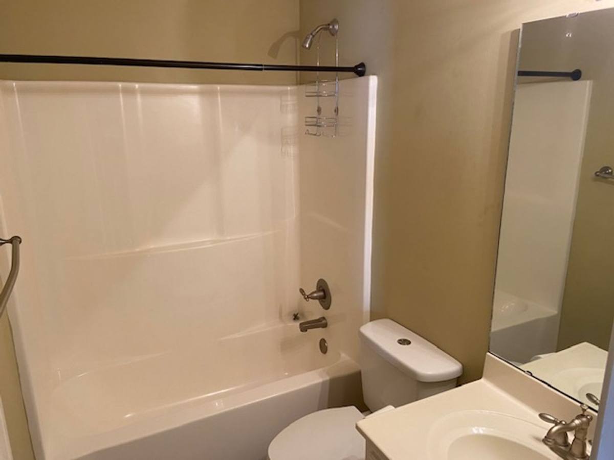 House for rent at 306 Countryview Cove, Oxford, MS 38655