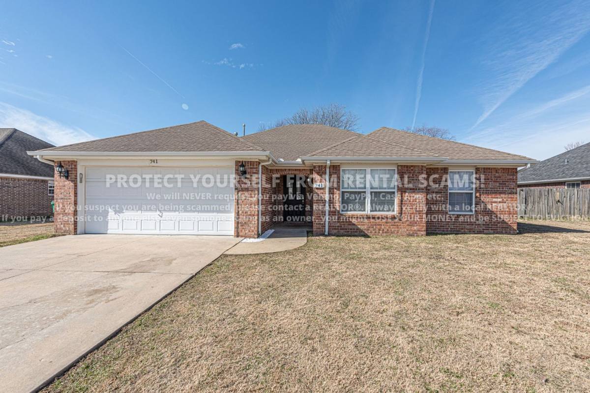 House for rent at 741 Harvest St, Centerton, AR 72719
