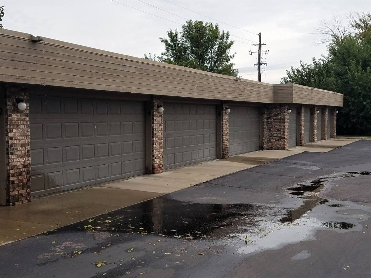 Apartment for rent at 3901 & 3909 S Cathy, Sioux Falls, SD 57106
