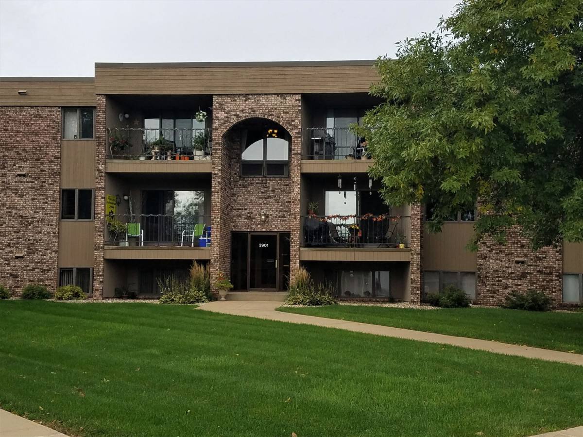 Apartment for rent at 3901 & 3909 S Cathy, Sioux Falls, SD 57106