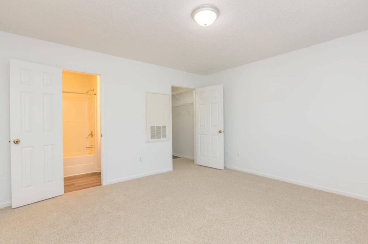 Apartment for rent at 1901 N Fayetteville St, Asheboro, NC 27203