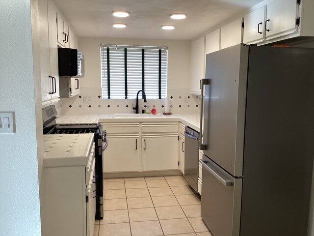 Apartment for rent at 44532 15th St E #7, Lancaster, CA 93535