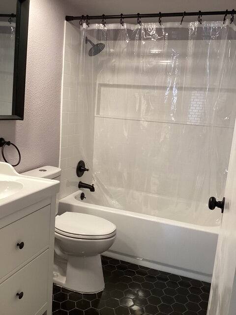 Apartment for rent at 44532 15th St E #7, Lancaster, CA 93535