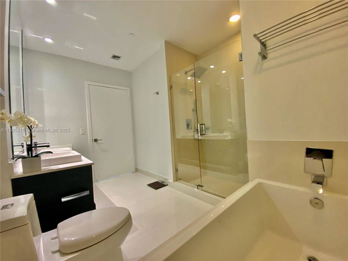 Apartment for rent at 55 SW 9th St, Miami, FL 33130