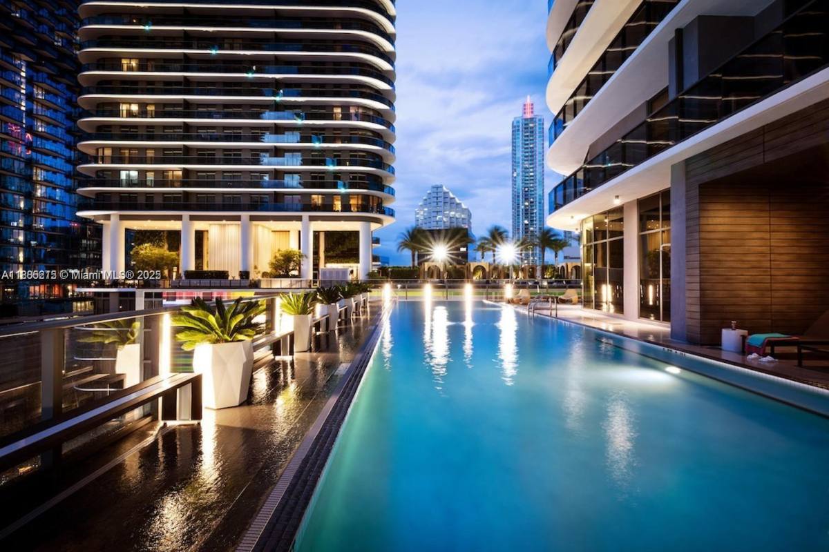 Apartment for rent at 55 SW 9th St, Miami, FL 33130